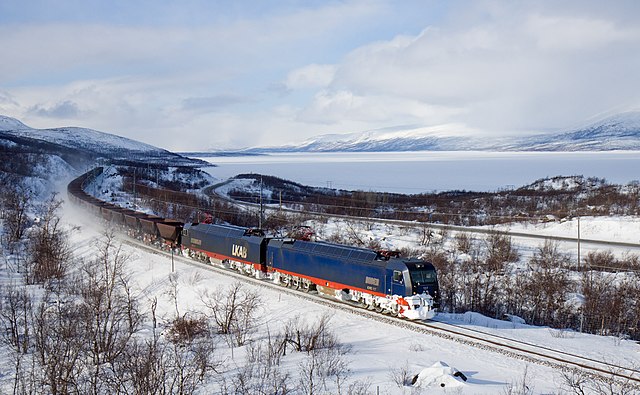 Malmbanan är en del av infrastrukturen som politikerna rustar upp för att passa Nato. Malmbanan. Foto: Wikipedia/ Kabelleger / David Gubler/ CC BY 3.0